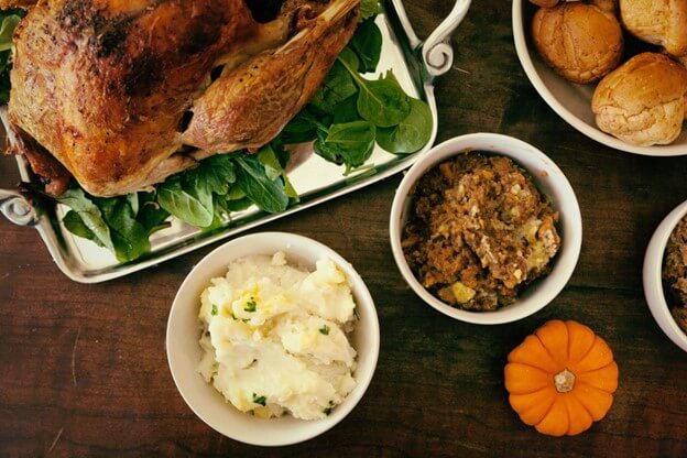How to Make a Safe Thanksgiving Dinner for Your Dog