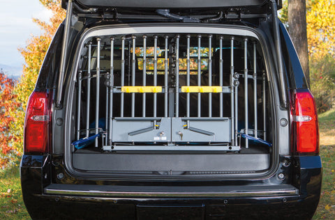 MIM Safe Variogate car Crash Tested Dog Cargo Barrier and Gate for SUVs 3-bar 53253 doors closed